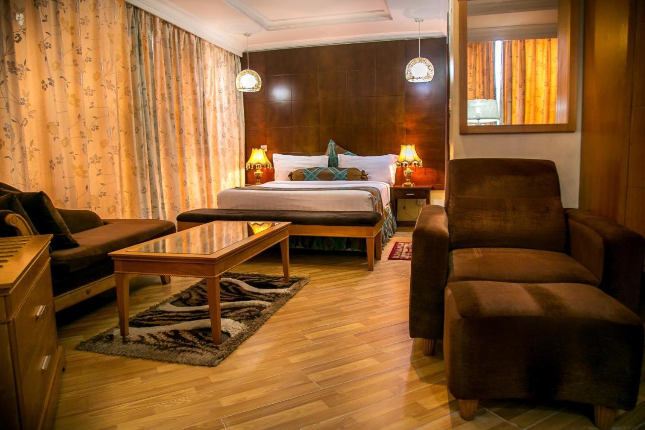 Kebbys Hotel دار السلام المظهر الخارجي الصورة