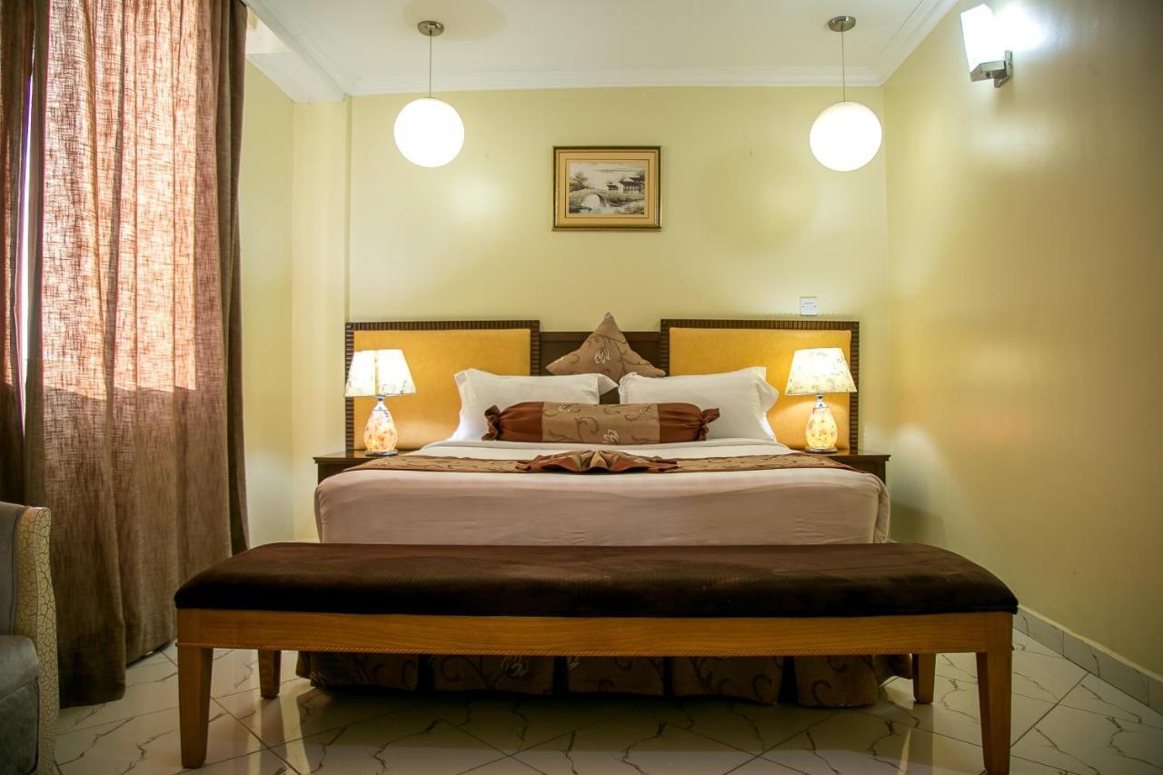 Kebbys Hotel دار السلام المظهر الخارجي الصورة