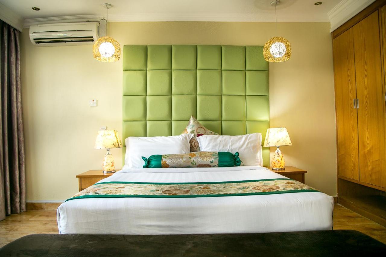 Kebbys Hotel دار السلام المظهر الخارجي الصورة