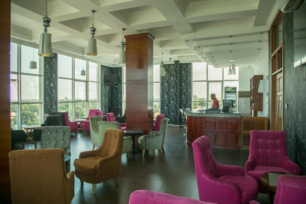 Kebbys Hotel دار السلام المظهر الخارجي الصورة